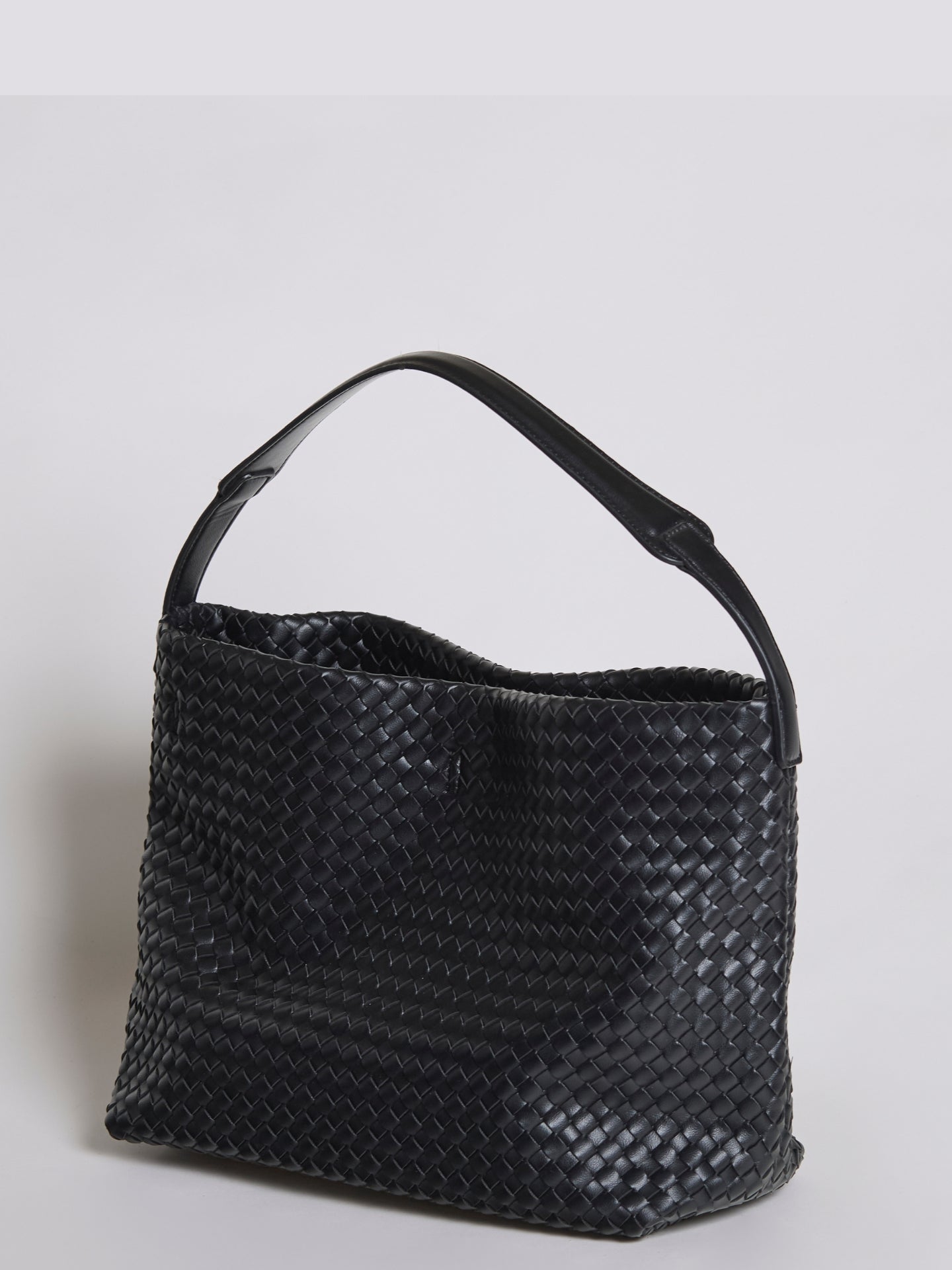 Sabine – Sac bandoulière léger au design tressé et grande capacité