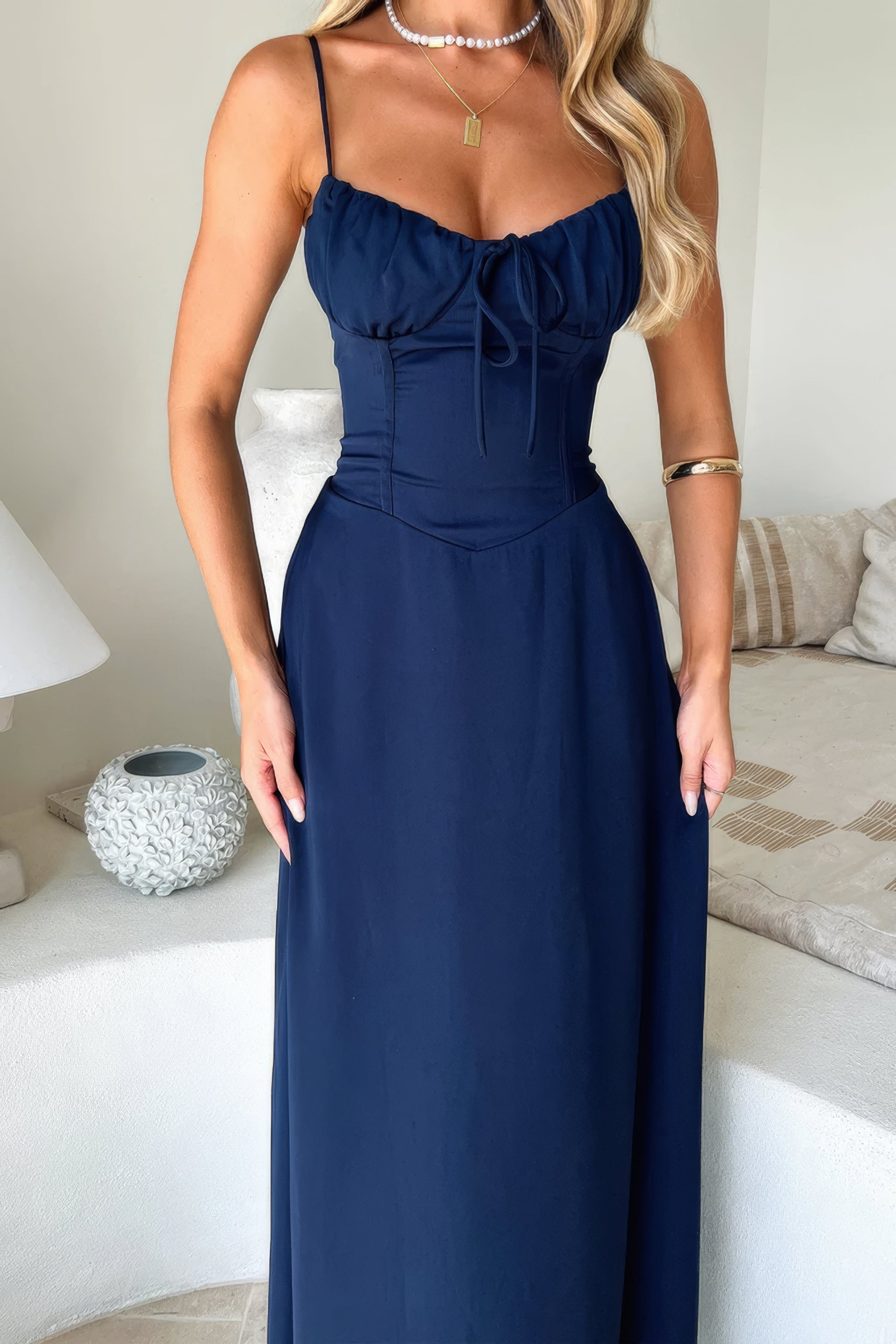Zeneyda - Robe style corset avec dos à nouer