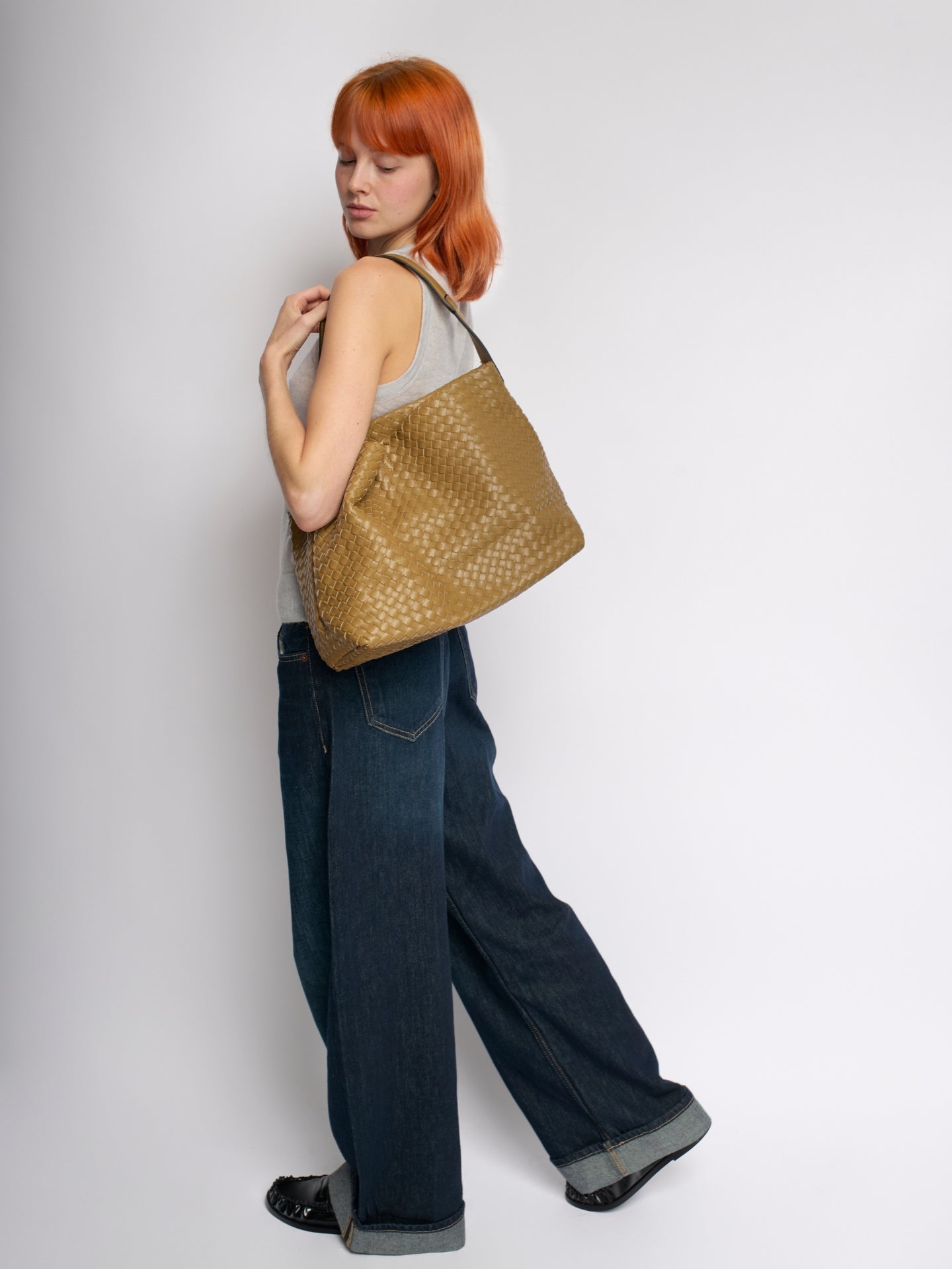 Sabine – Sac bandoulière léger au design tressé et grande capacité