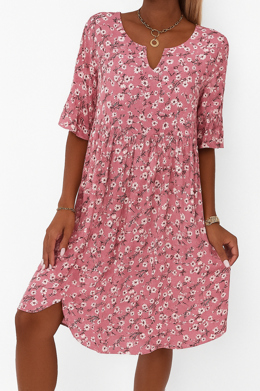 Violet – Robe fleurie à décolleté en V profond et manches évasées