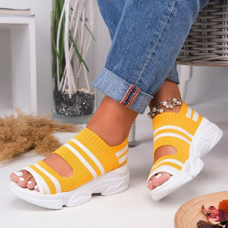 Victoria – Sandale tendance à bout ouvert avec un design classique et une coupe décontractée