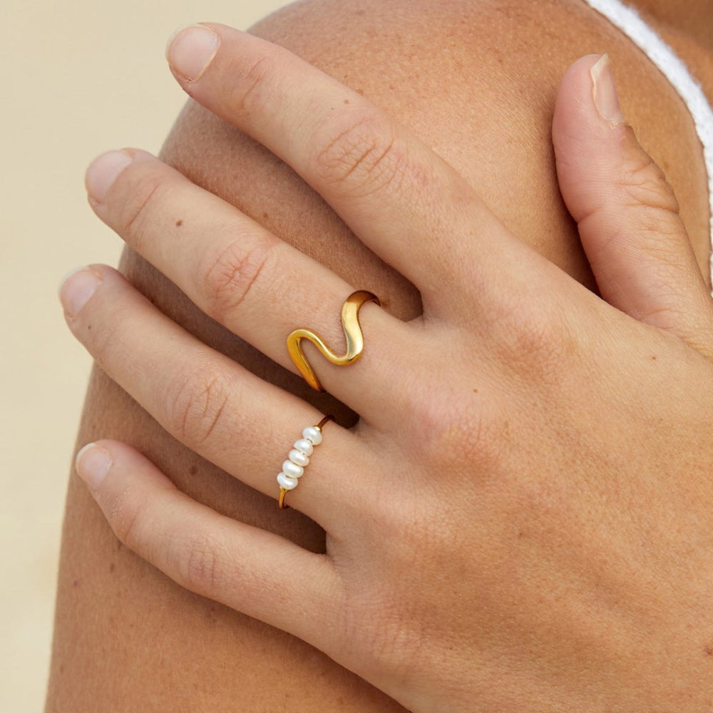 Alina - Bague classique avec perle d'eau douce Élégante avec une seule perle lisse dans un design intemporel