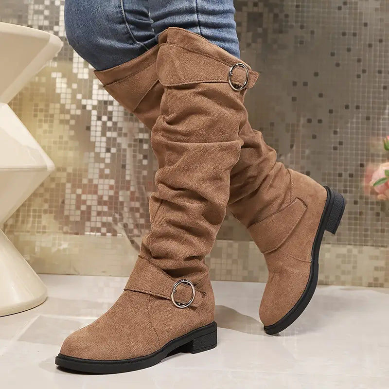Abigail – Bottes hauteur genou élégantes avec détails de boucle et coupe décontractée